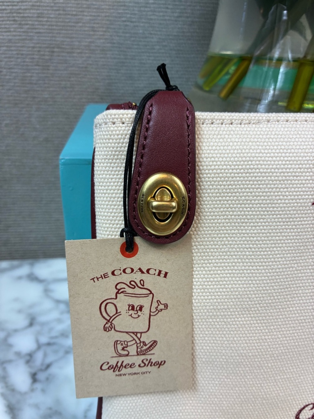 Coach Coffee Shop Lil Miss Jo Cream Canvas Pouch CS485 - NWT HTF Novelty - Picture 3 of 7